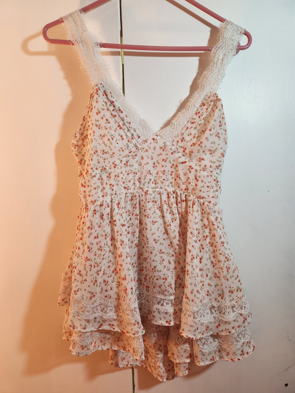 Altar'd State Cream Floral Lace-Trim Tank Small